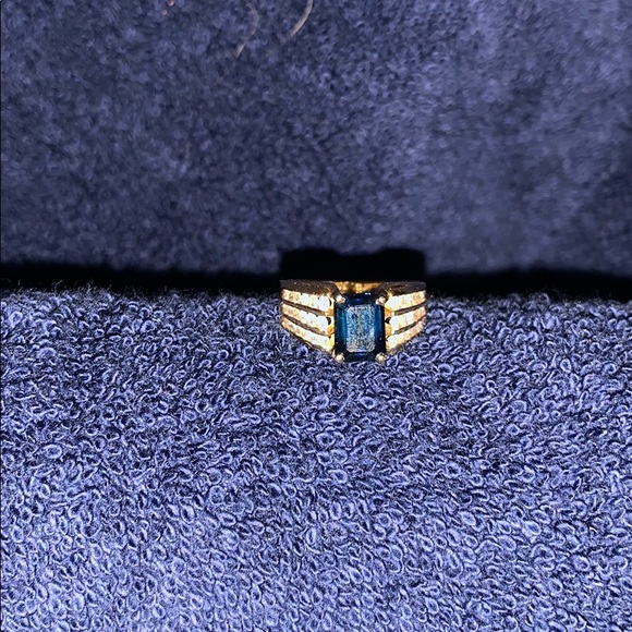 Ring - Picture 3 of 3